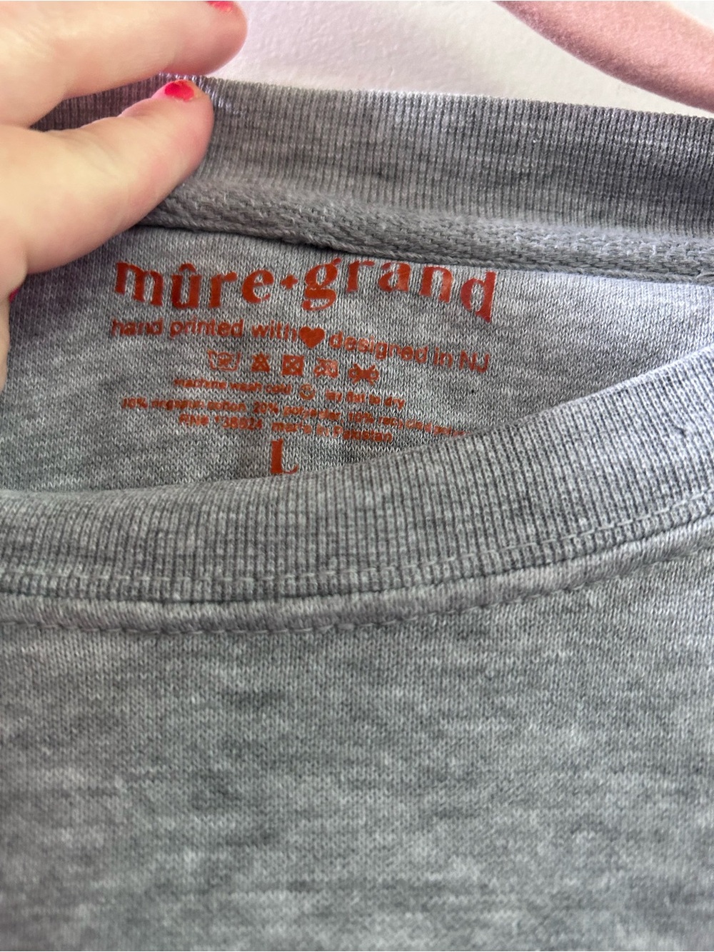 mure + grand New York embroidered sweatshirt - Picture 3 of 4